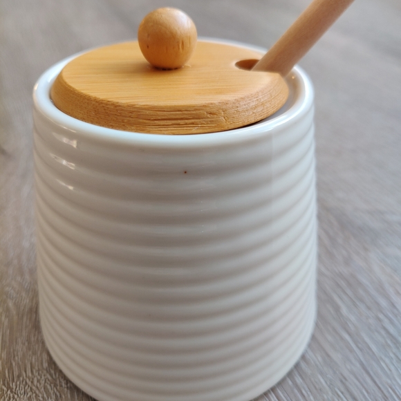 White Decorative Honey Pot with Wooden Dipper and Lid - Picture 10 of 10